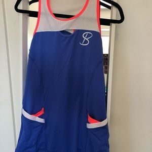 Sofibella Keyhole tennis dress. Blue